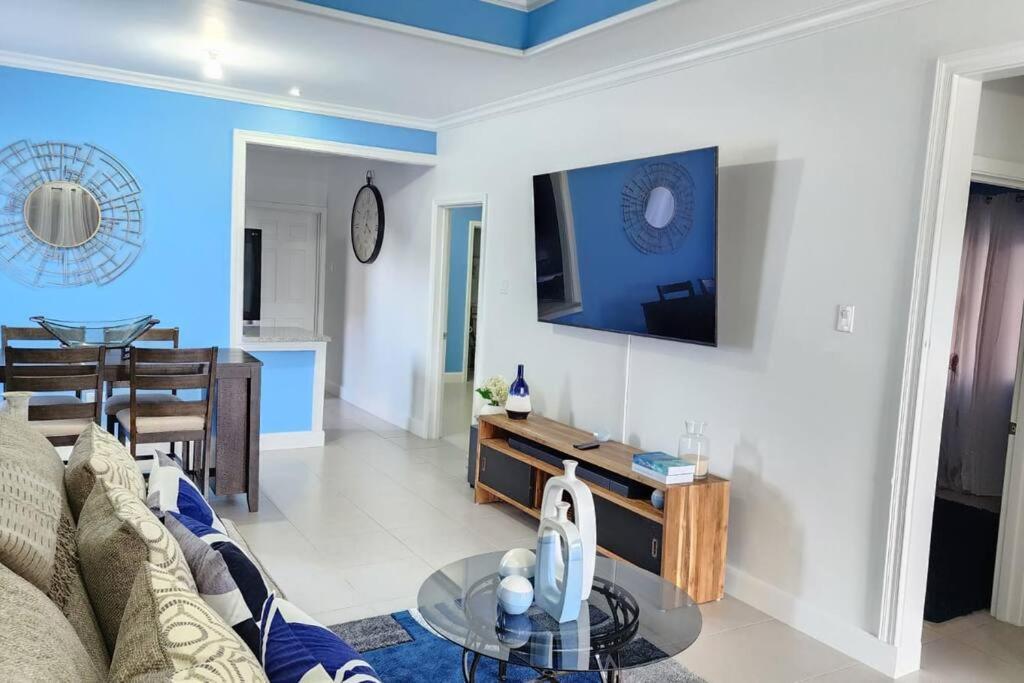 Snooze At Oceanpointe Villa Lucea Dış mekan fotoğraf