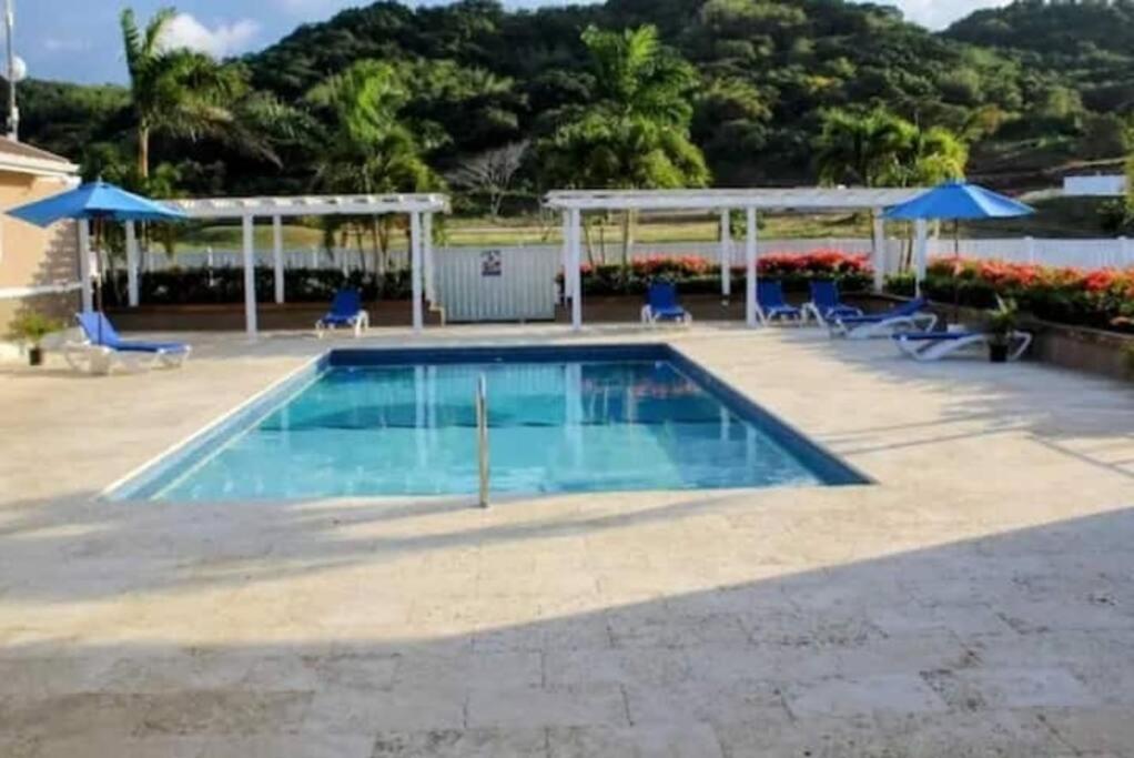 Snooze At Oceanpointe Villa Lucea Dış mekan fotoğraf